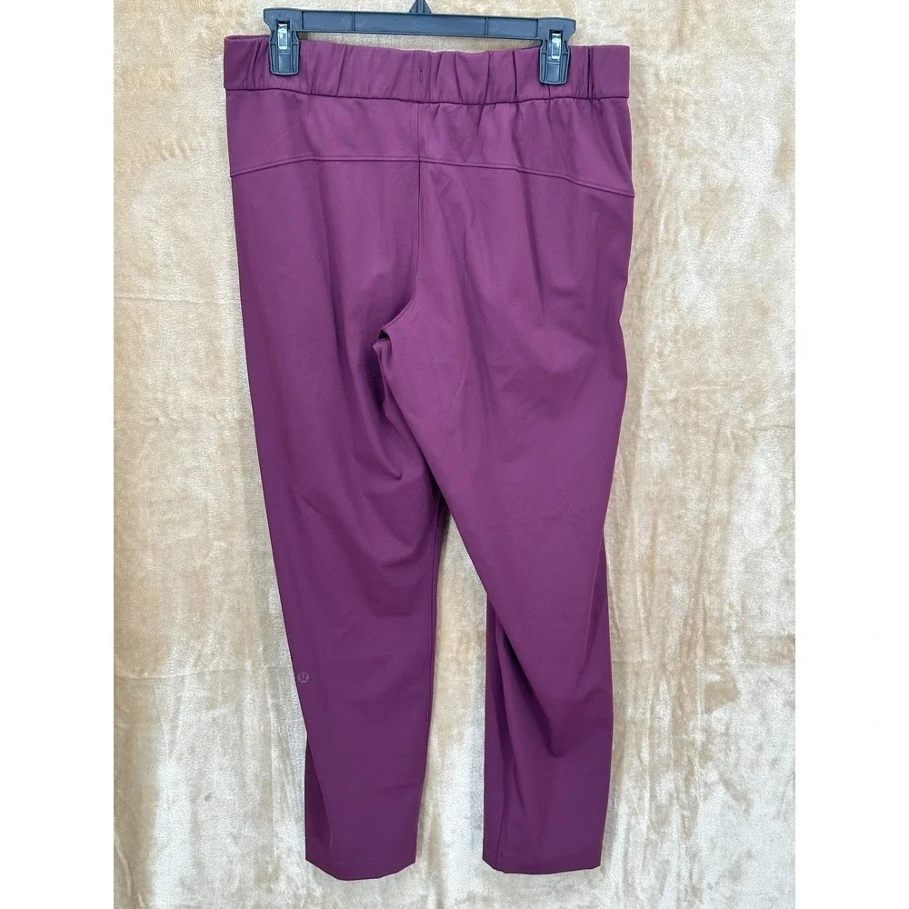 Lululemon‎ Pants Womens 8 Burgundy On The Fly 7/8 Travel Stretch Athleisure Crop
